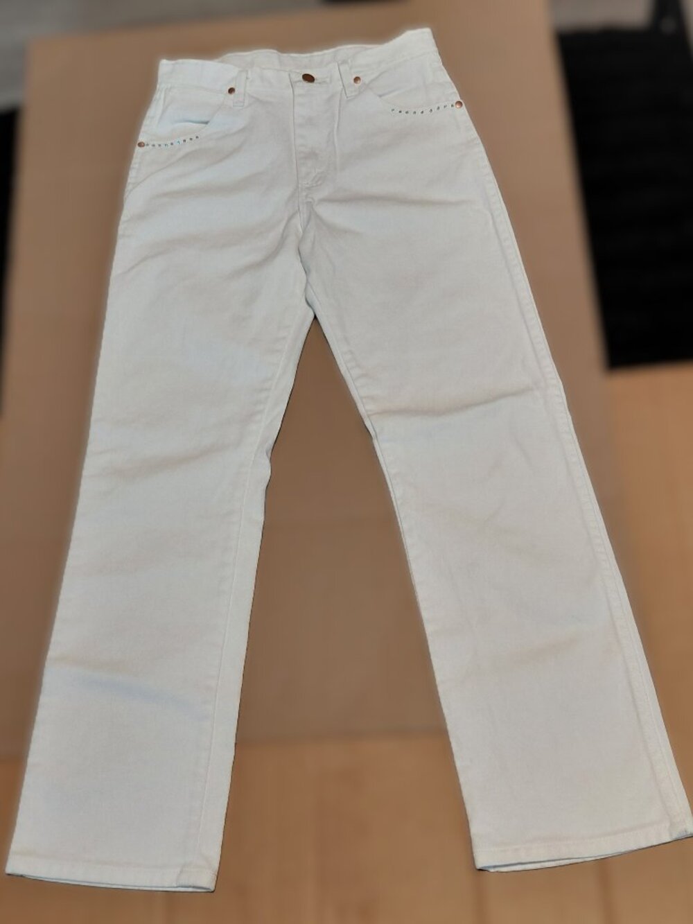 Wrangler White Denim Jeans Women's Size 16 w/ Shiny Studded front & back pockets